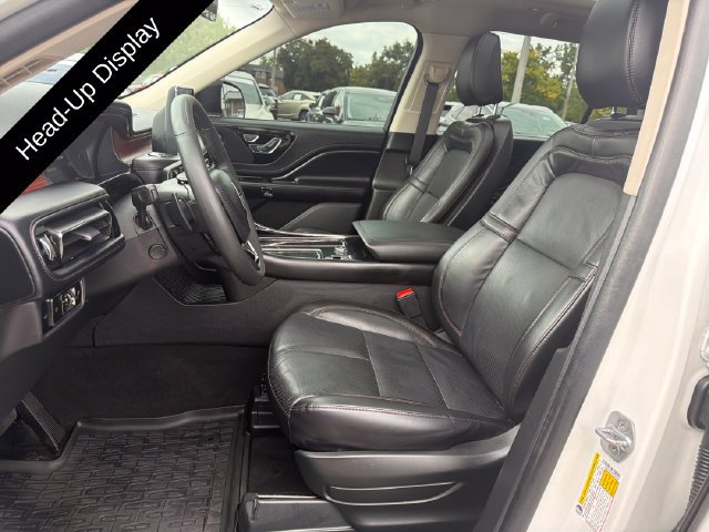 Used 2023 Lincoln Aviator Reserve w/ Equipment Group 201A AWD/4WD image 12
