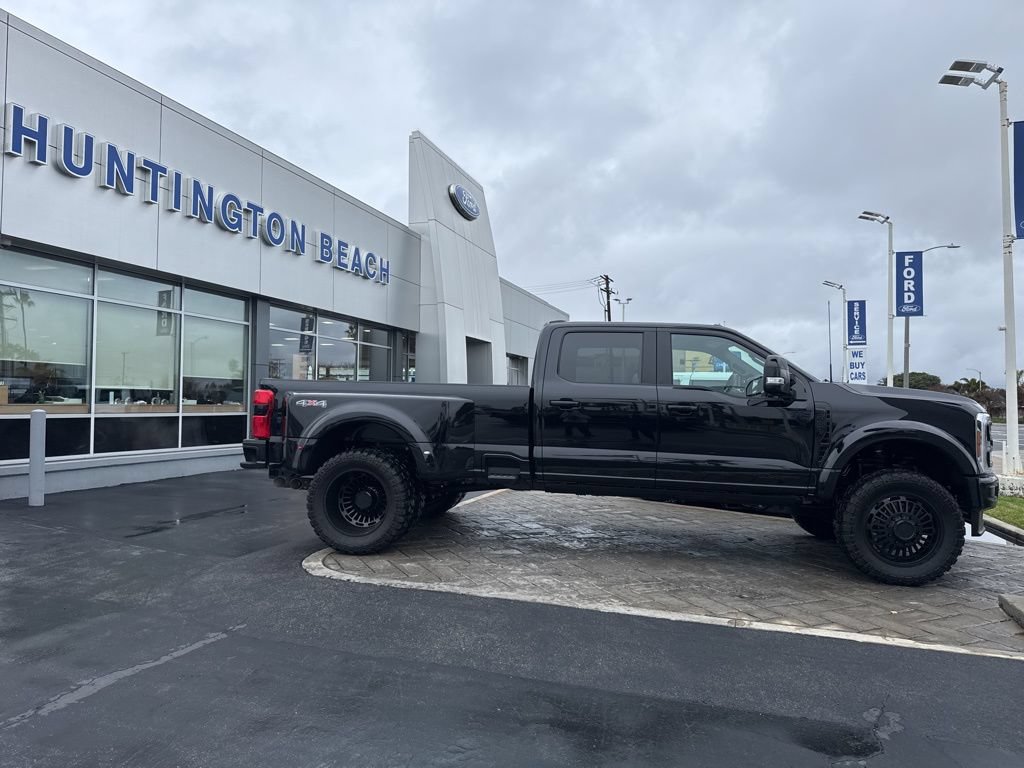 Used 2026 Ford F450 Lariat AWD/4WD image 3