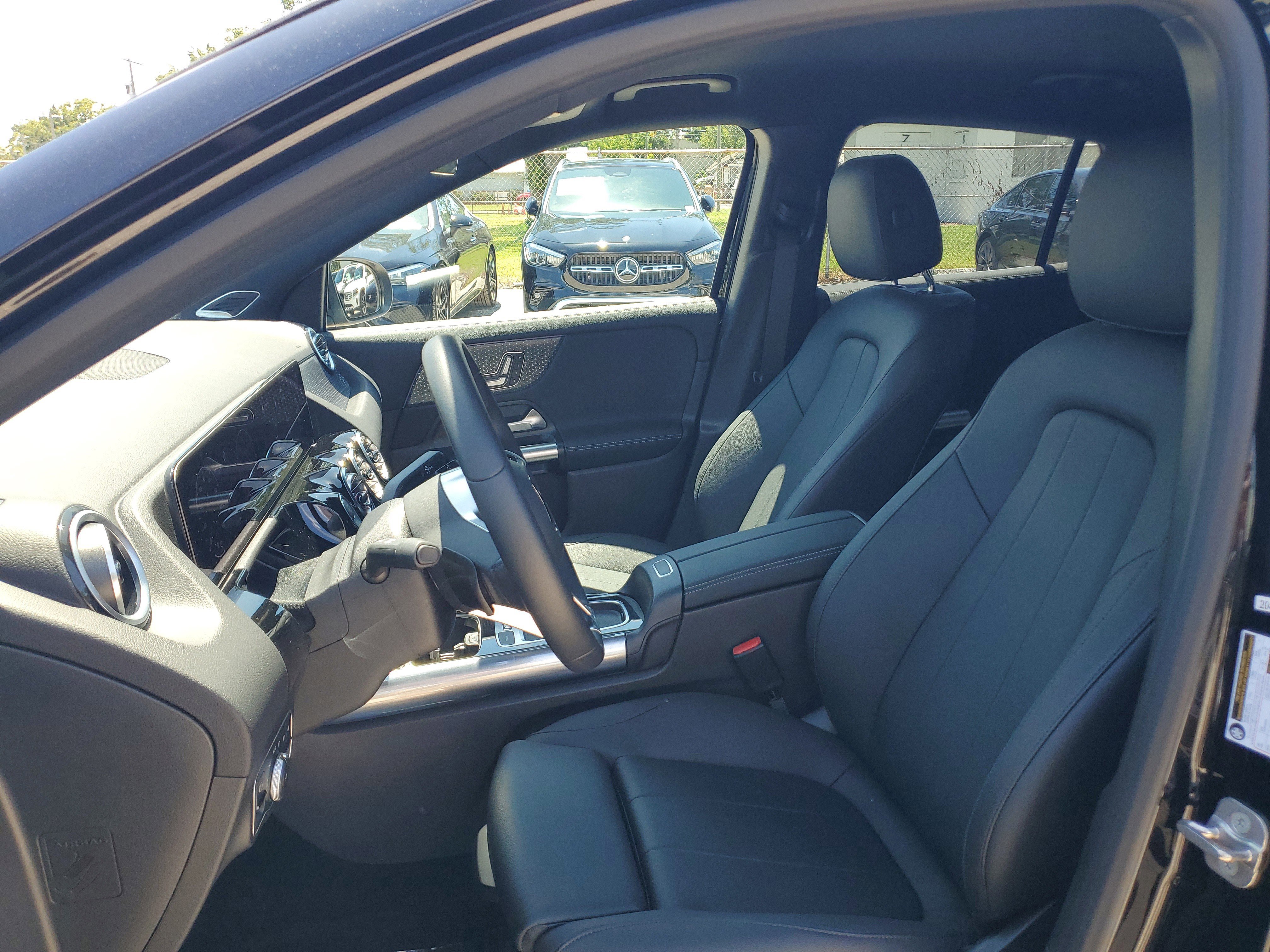 Certified 2025 Mercedes-Benz GLA 250 image 21