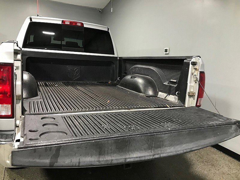 Used 2015 RAM 1500 Classic SLT image 30