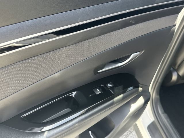 Certified 2023 Hyundai Tucson Limited FWD image 16