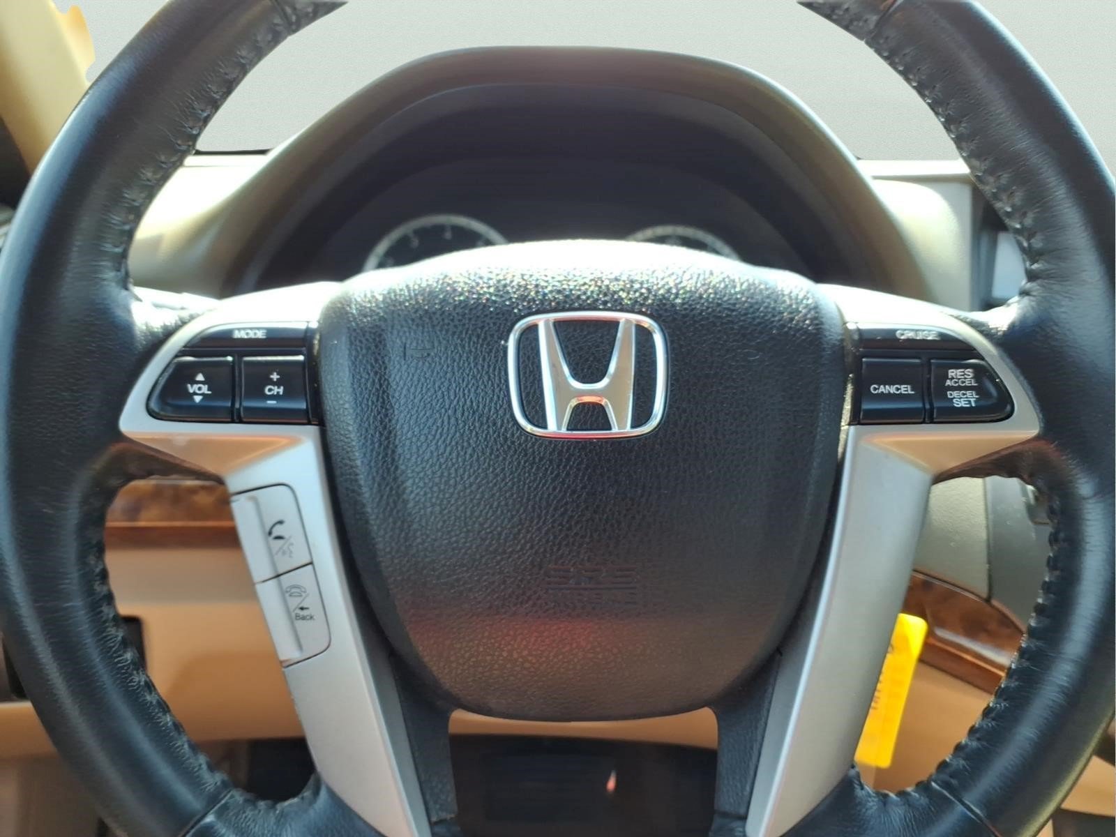 Used 2010 Honda Accord EX-L image 24