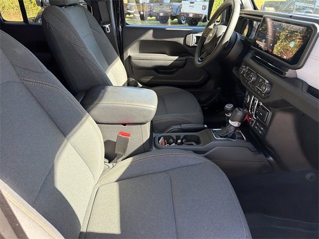 Used 2024 Jeep Gladiator Sport image 12