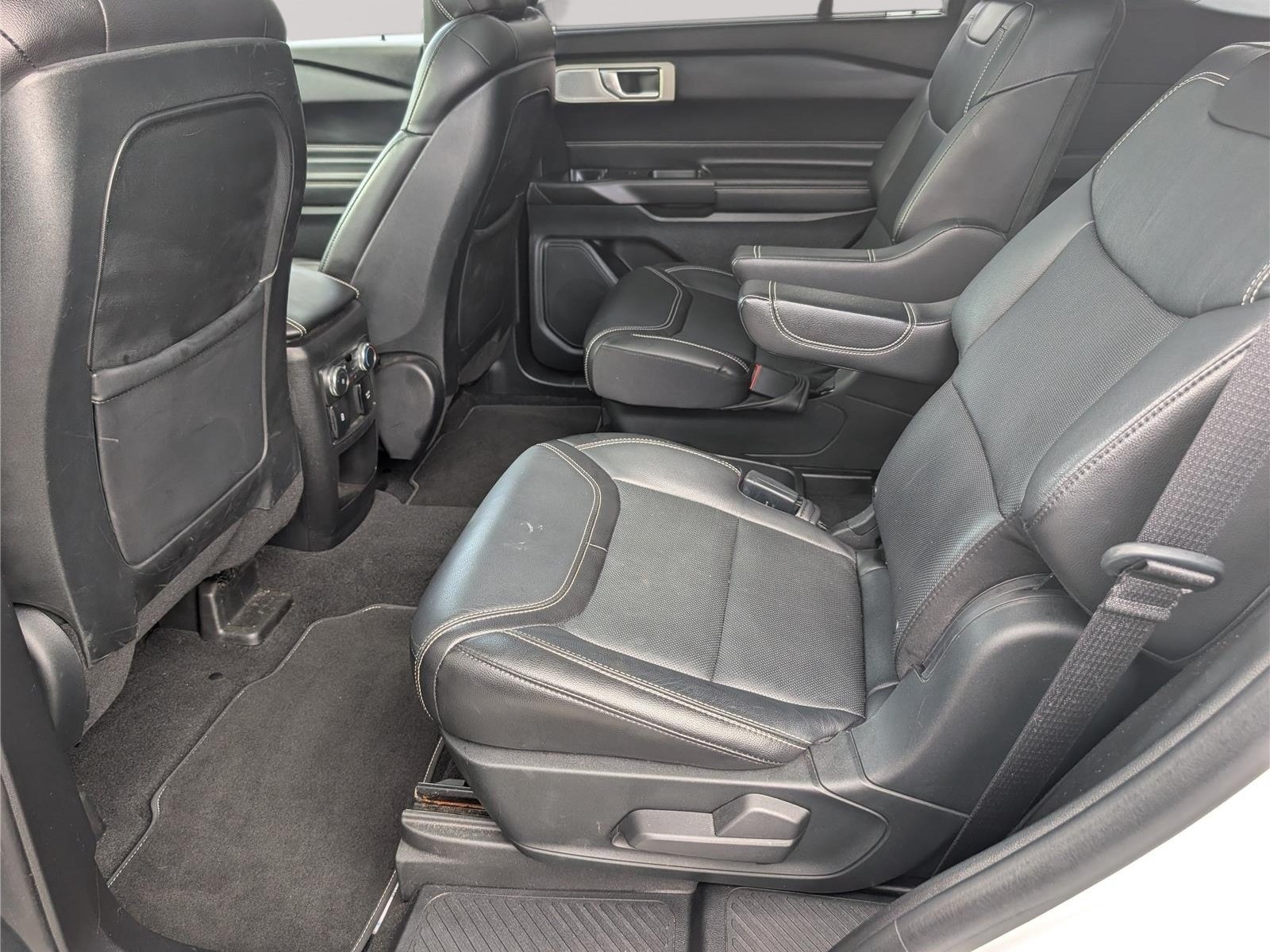 Used 2020 Ford Explorer ST w/ ST Street Pack AWD/4WD image 18