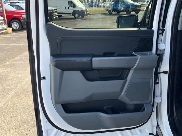 Used 2021 Ford F150 XLT w/ Equipment Group 301A Mid image 8