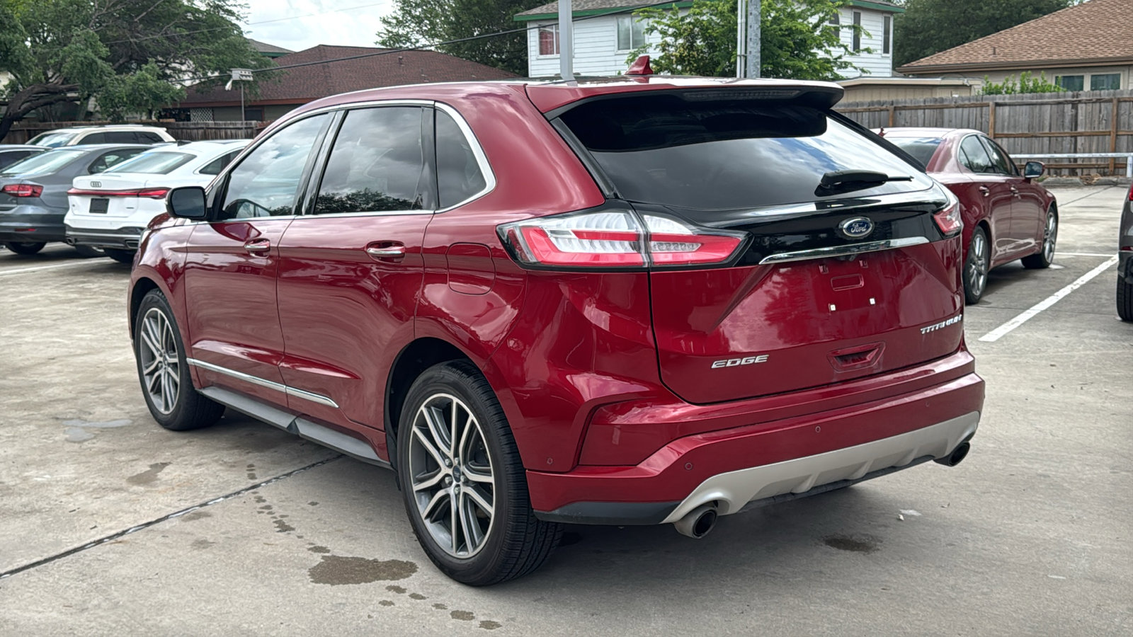 Used 2019 Ford Edge Titanium w/ Equipment Group 301A FWD image 5
