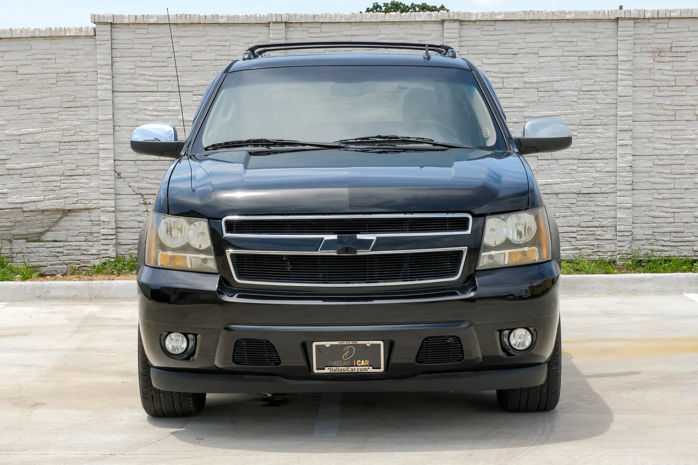 Used 2012 Chevrolet Avalanche LTZ RWD image 6