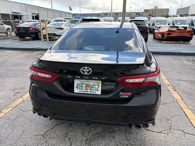Used 2018 Toyota Camry XSE FWD image 5