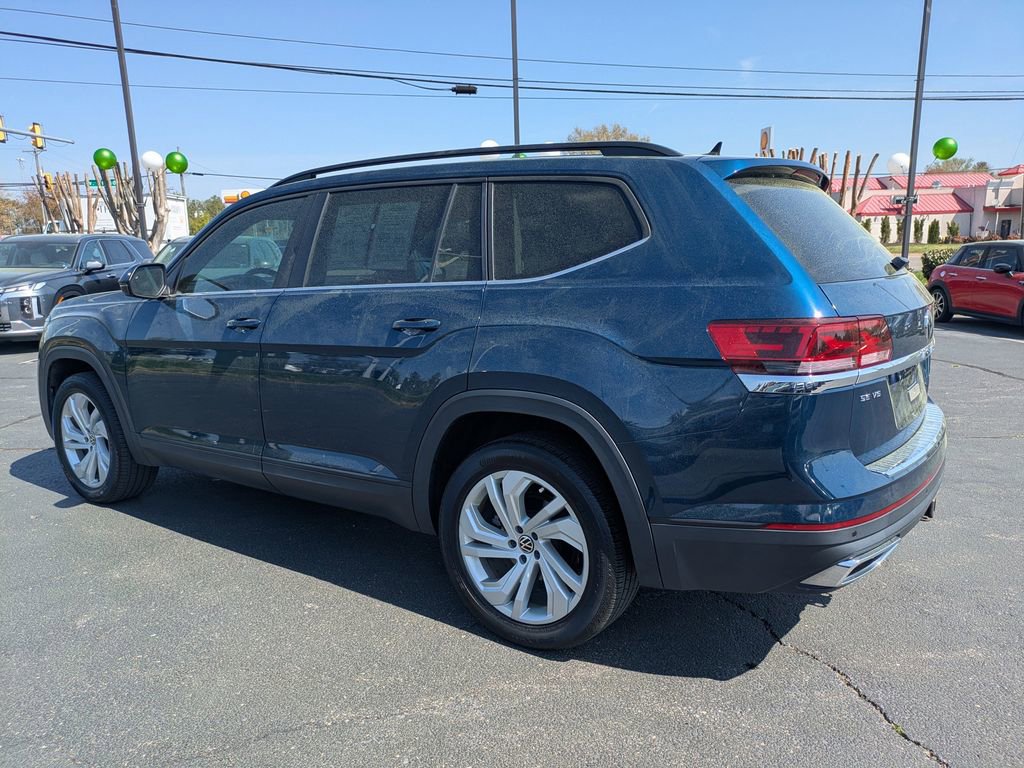 Certified 2022 Volkswagen Atlas SE image 6