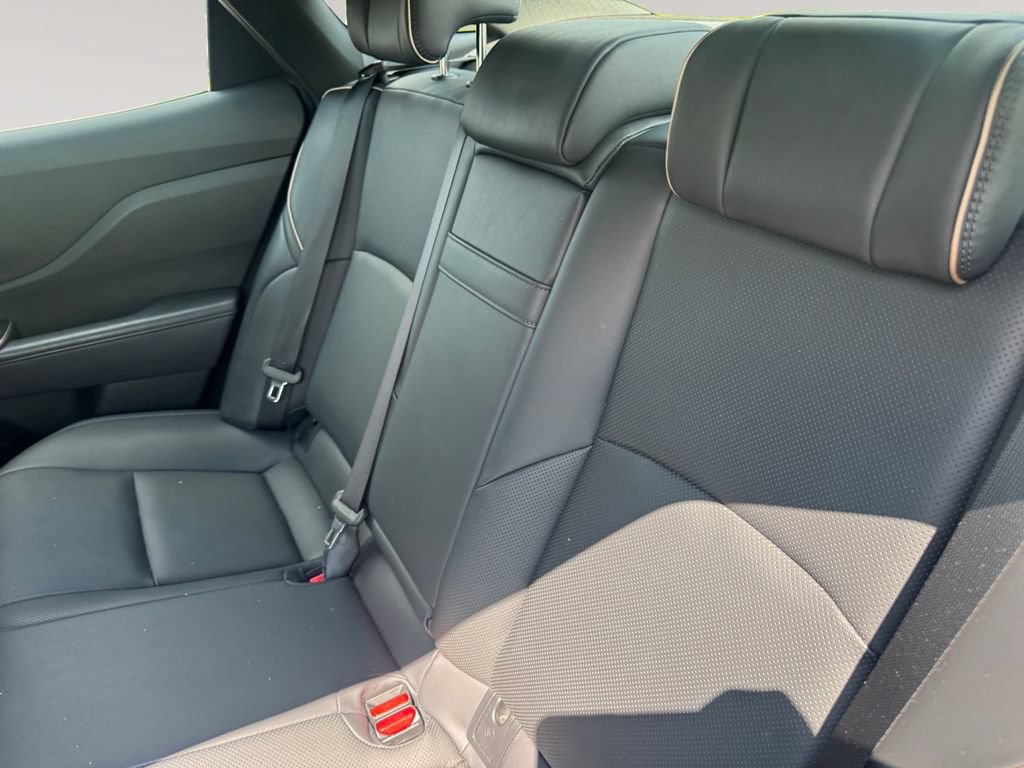 Used 2023 Toyota Crown Platinum AWD/4WD image 13
