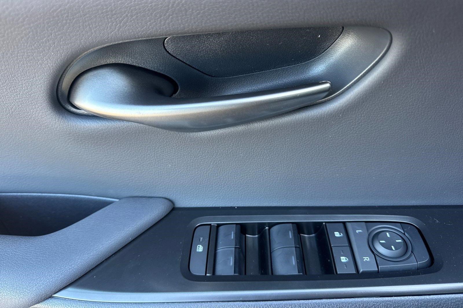 New 2026 Lexus UX 300h FWD image 13