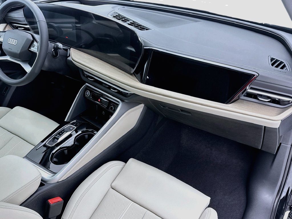 New 2026 Audi Q5 Premium AWD/4WD image 17
