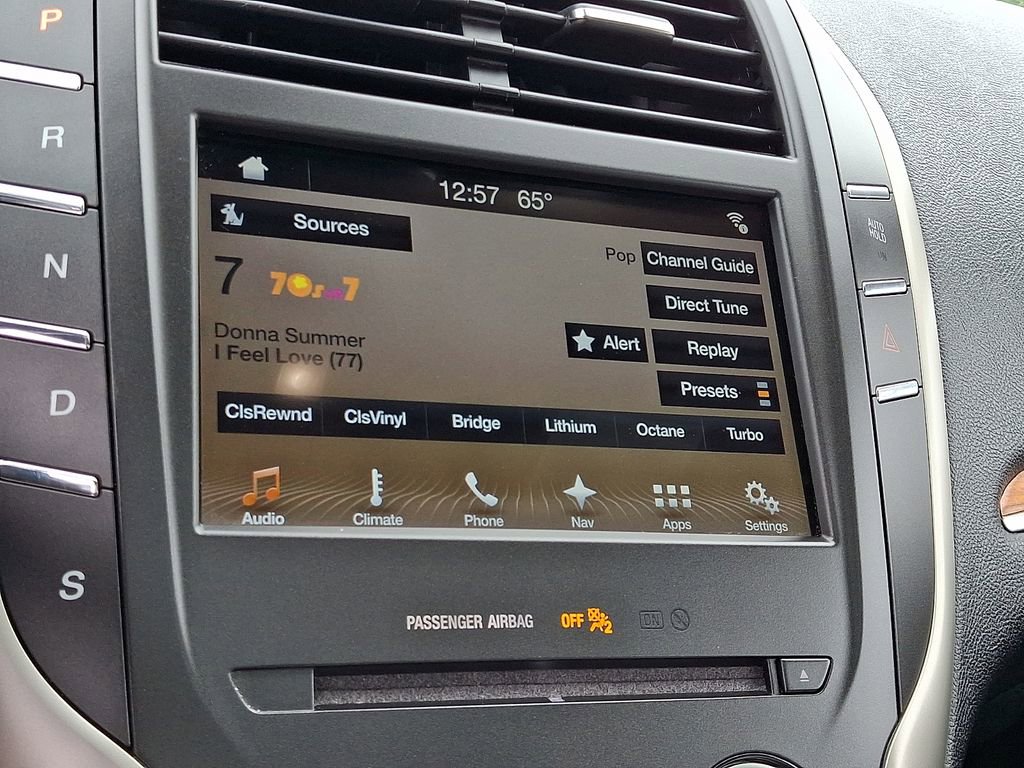 Used 2018 Lincoln MKC Select w/ Select Plus Package AWD/4WD image 24