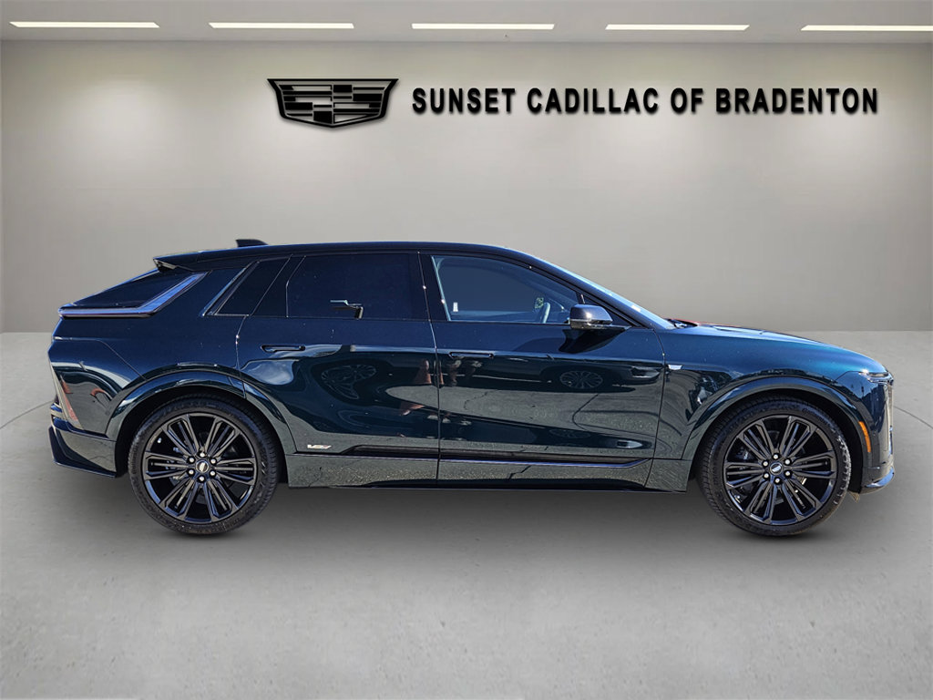 New 2026 Cadillac Lyriq V AWD/4WD image 8