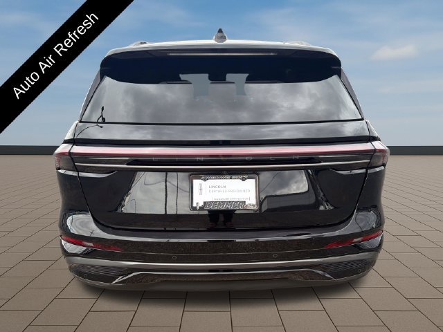 Certified 2024 Lincoln Nautilus Reserve w/ Equipment Group 202A AWD/4WD image 5