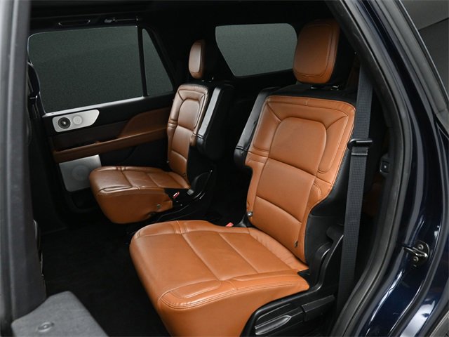 Used 2021 Lincoln Navigator Reserve w/ Luxury Package image 15