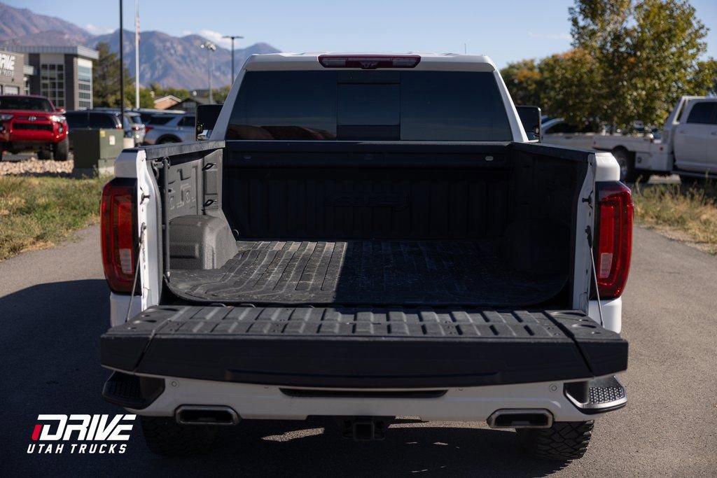 Used 2022 GMC Sierra 1500 AT4 w/ AT4 Premium Package image 16