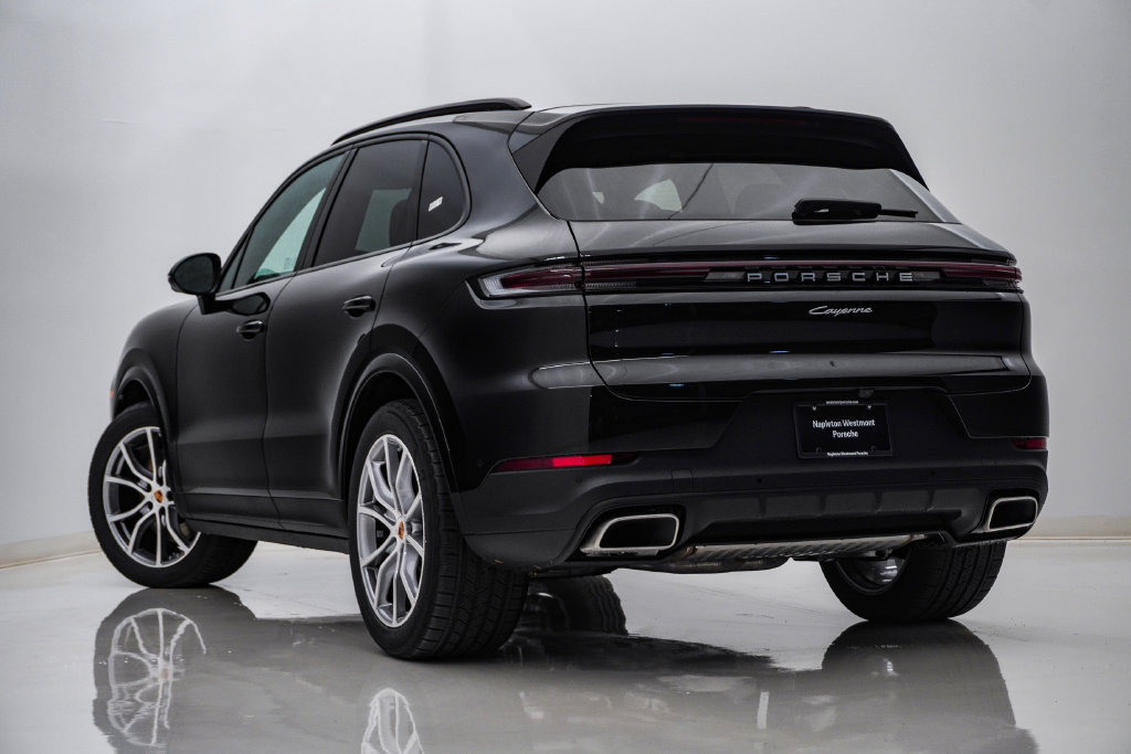 New 2026 Porsche Cayenne AWD/4WD image 3
