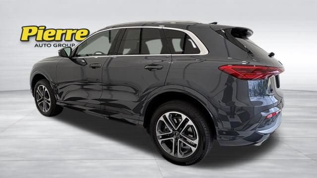 Used 2025 Audi Q5 Premium Plus AWD/4WD image 2