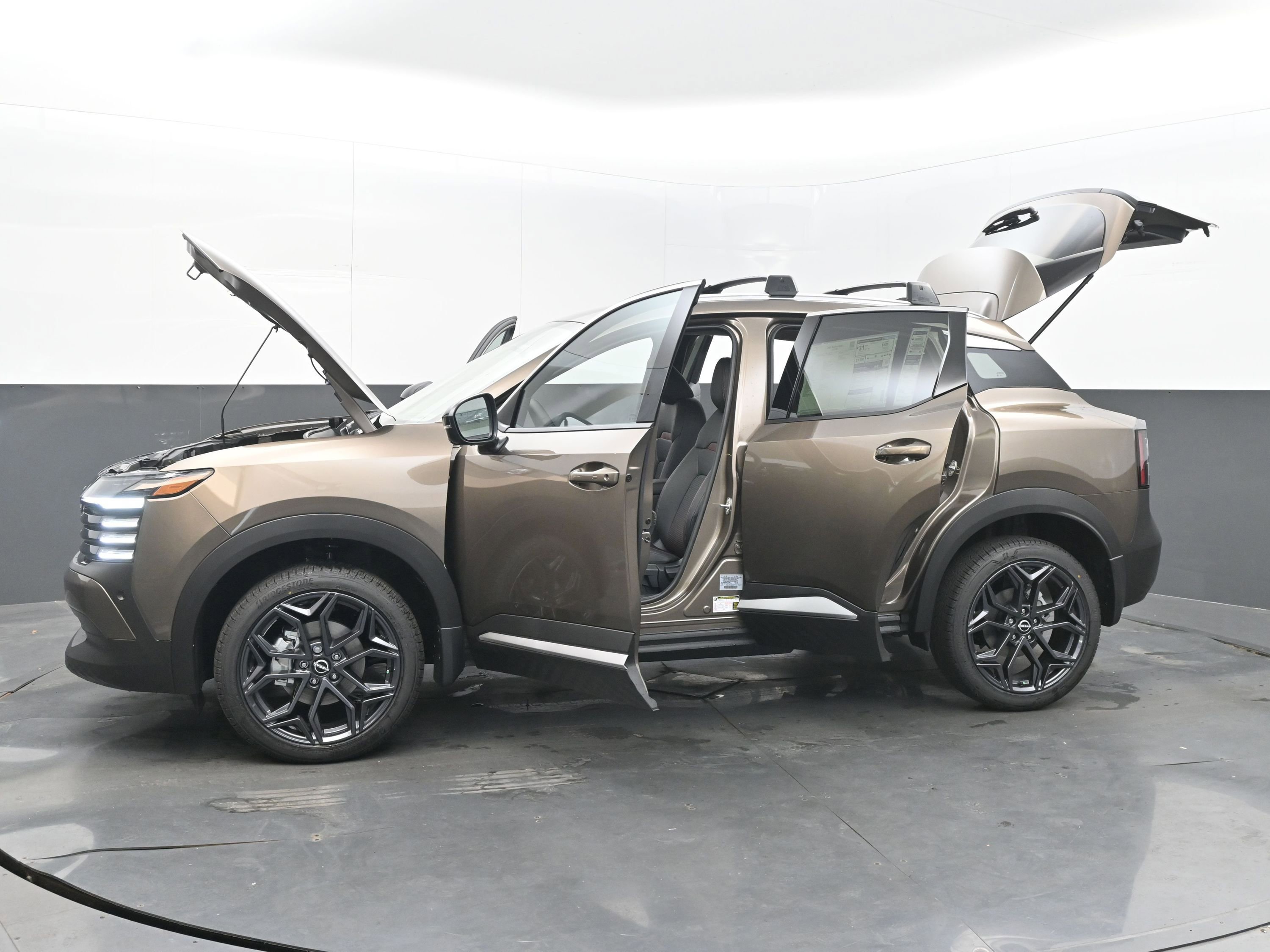 New 2026 Nissan Kicks SR image 41