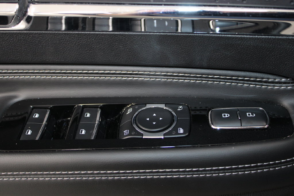Used 2023 Lincoln Corsair AWD w/ Equipment Group 101A image 42