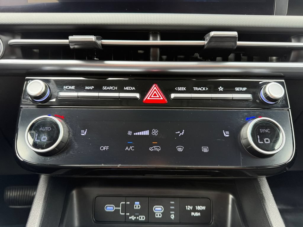 Used 2025 Hyundai Tucson SEL FWD image 16