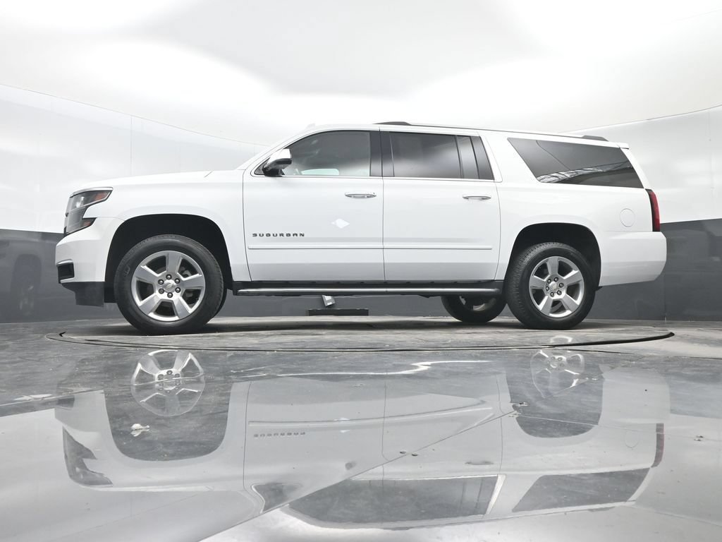 Used 2018 Chevrolet Suburban Premier RWD image 27