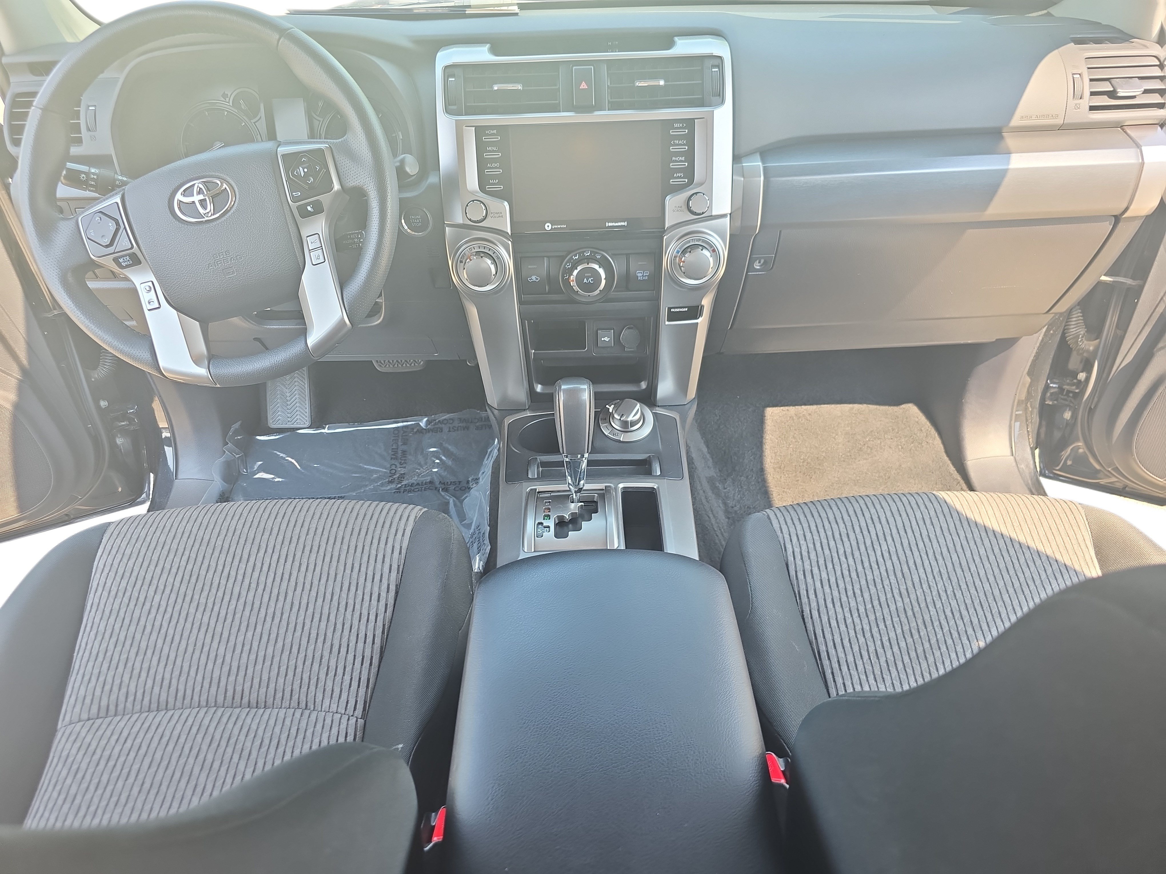 Used 2024 Toyota 4Runner SR5 AWD/4WD image 9