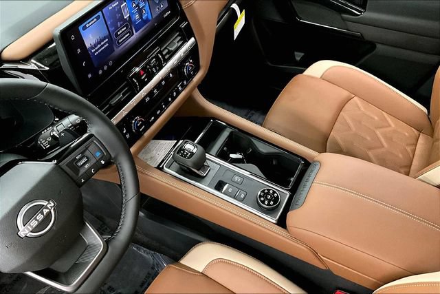 New 2026 Nissan Pathfinder Platinum w/ Cargo Package AWD/4WD image 8