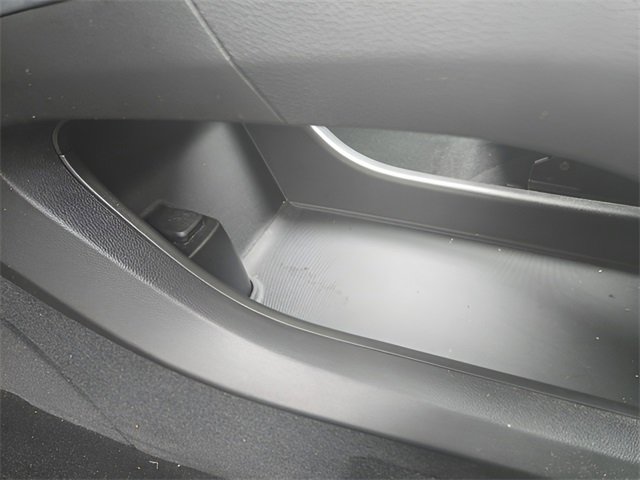 Used 2018 Buick Enclave Essence image 33