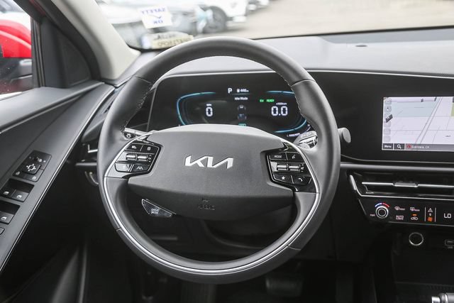 Certified 2025 Kia Niro EX FWD image 17