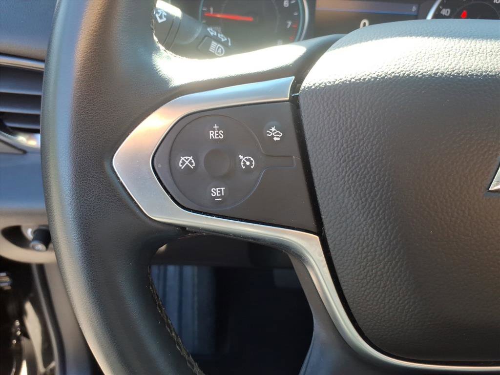 Used 2023 Chevrolet Traverse LT w/ Rear Camera Mirror Package AWD/4WD image 29