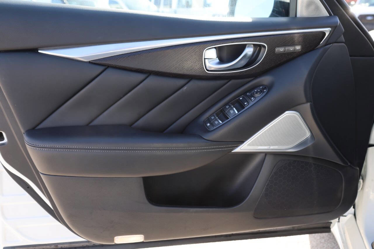Used 2022 INFINITI Q50 Sensory image 12
