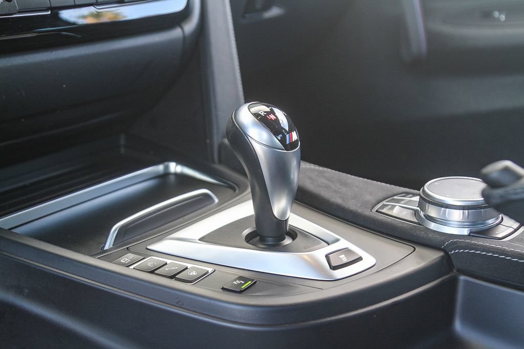 Used 2020 BMW M4 CS w/ Executive Package RWD image 22