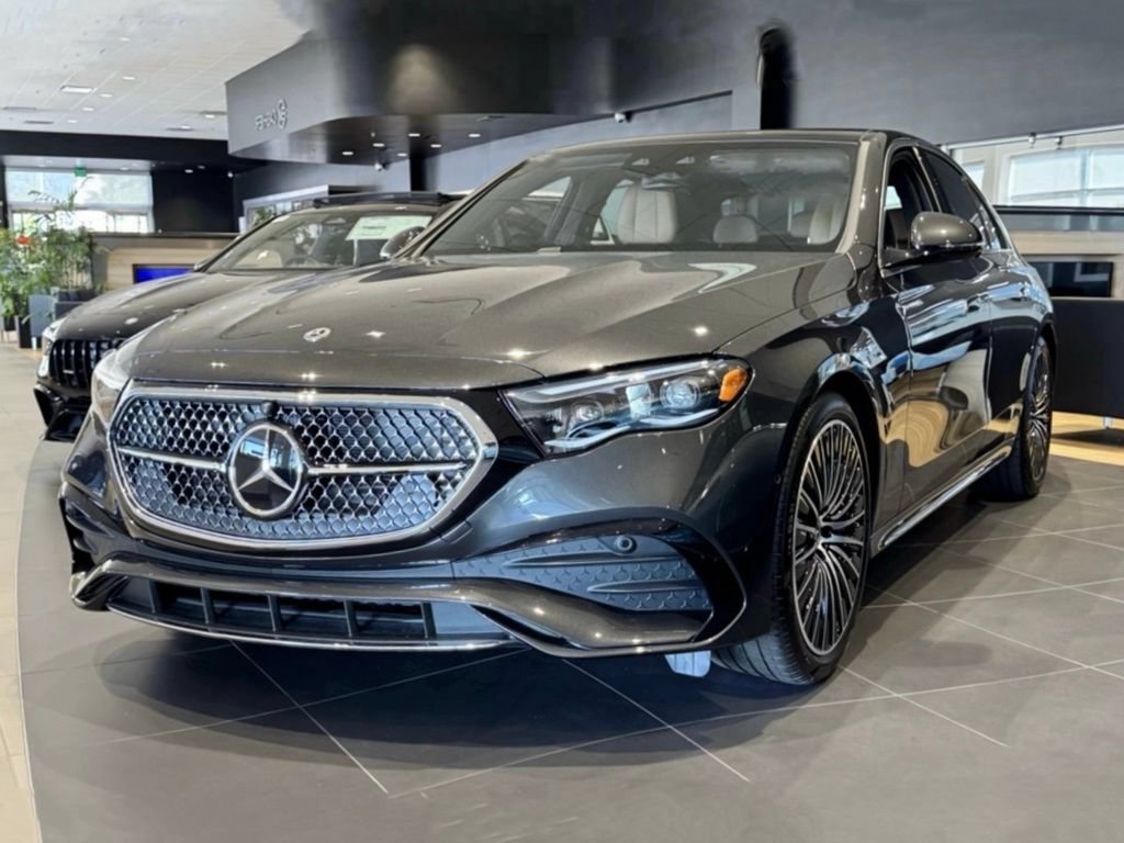 Used 2025 Mercedes-Benz E 350 Sedan image 7