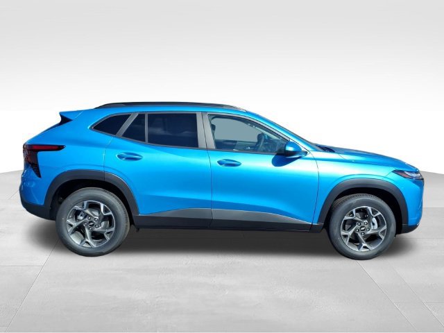 New 2026 Chevrolet Trax LT FWD image 2