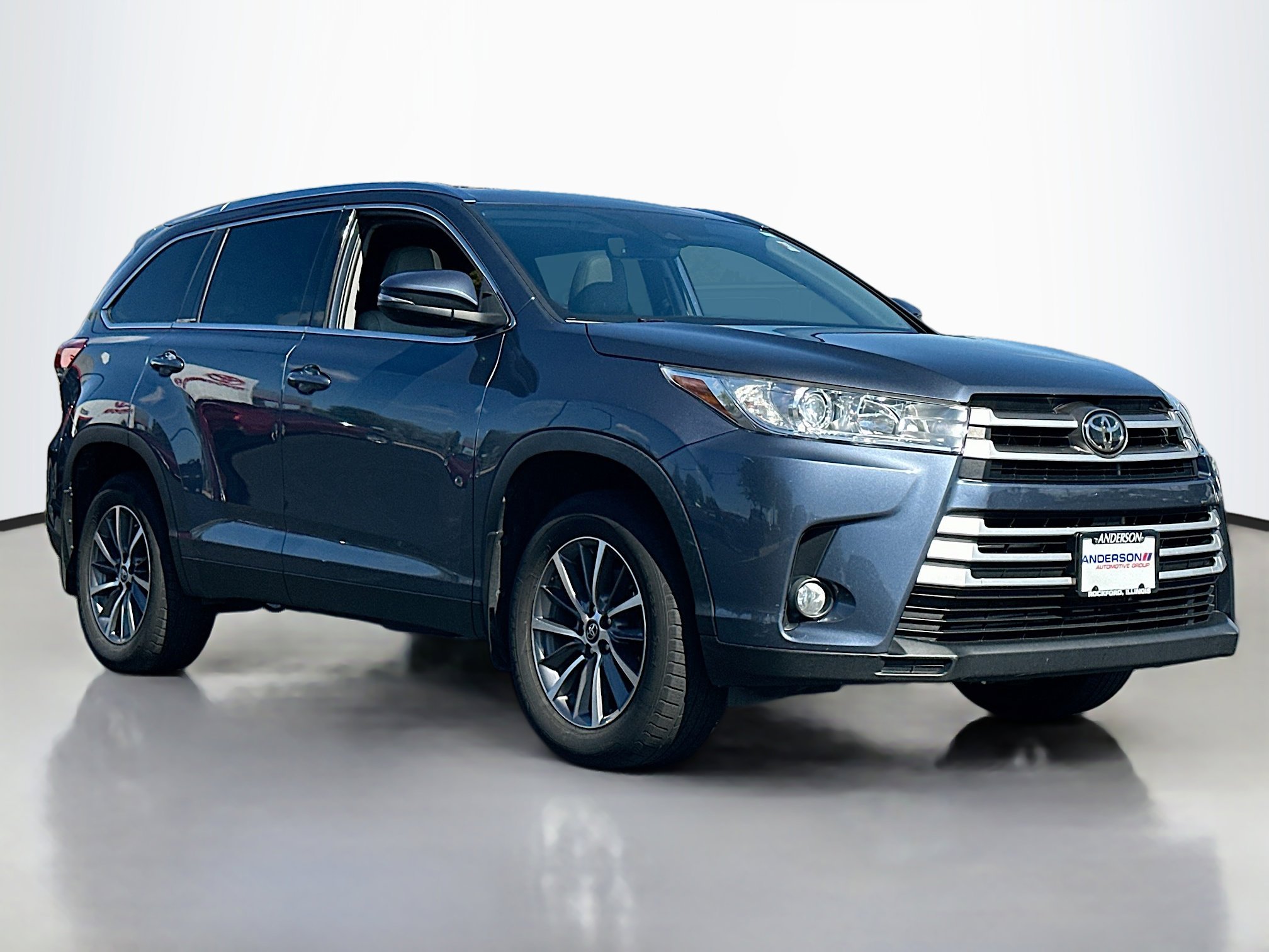 Used 2019 Toyota Highlander XLE