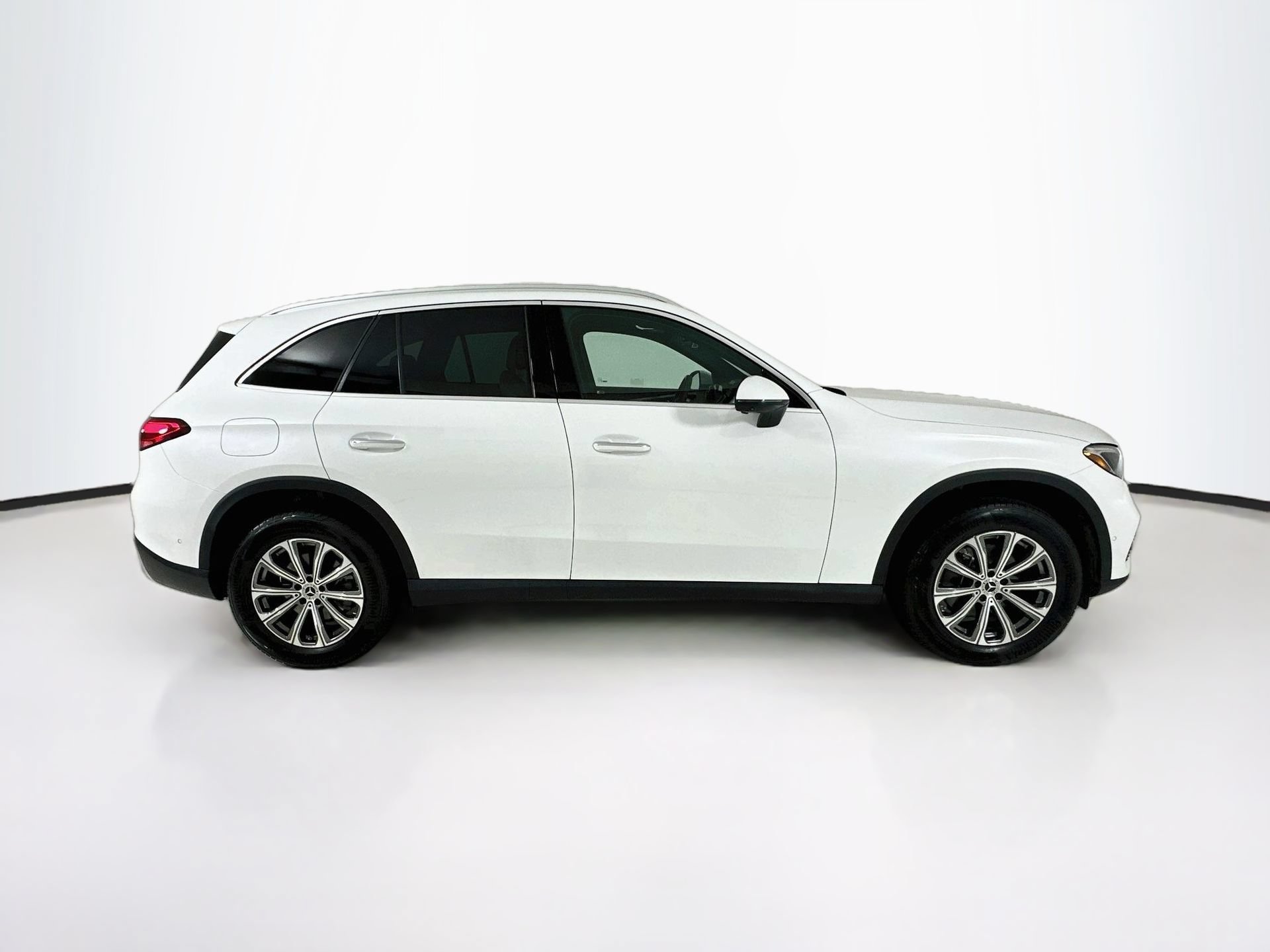 Certified 2026 Mercedes-Benz GLC 300 image 9