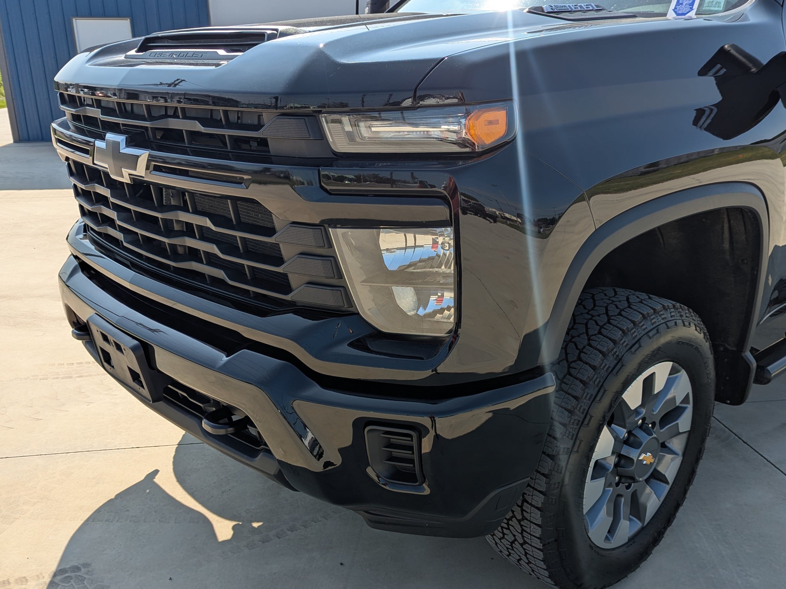Used 2024 Chevrolet Silverado 2500 Custom w/ Custom Value Package AWD/4WD image 7