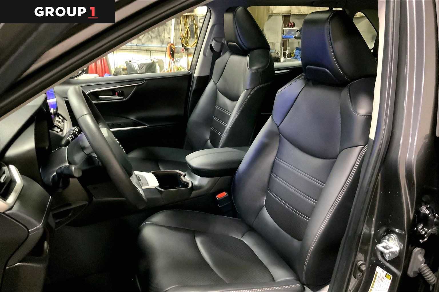 Used 2024 Toyota RAV4 Limited w/ Advanced Technology Package image 7