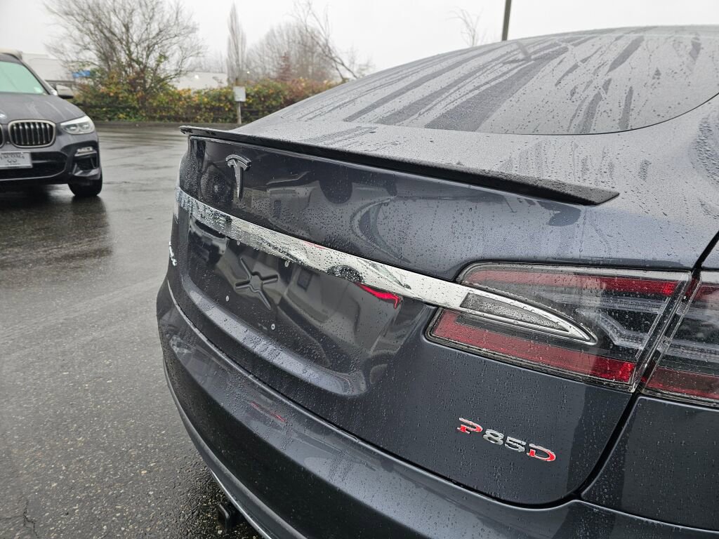 Used 2015 Tesla Model S P85D image 17