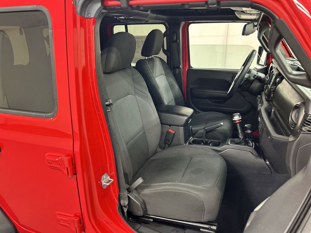 Used 2019 Jeep Wrangler Unlimited Sport S AWD/4WD image 22
