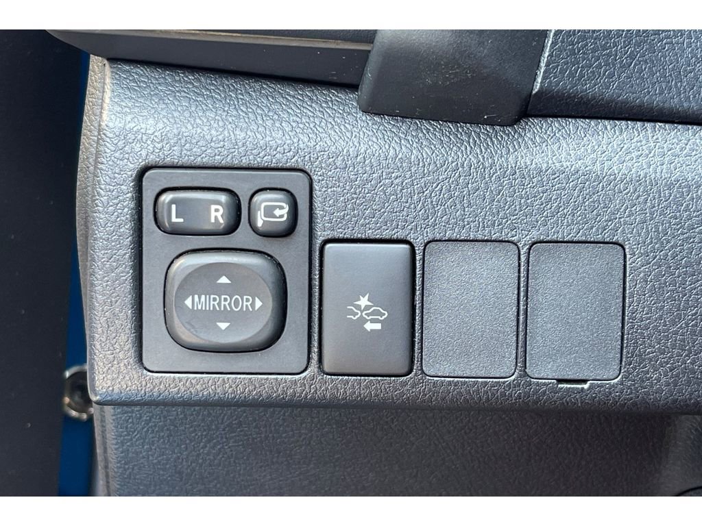 Used 2017 Toyota Corolla iM w/ Carpet Mat Package FWD image 38