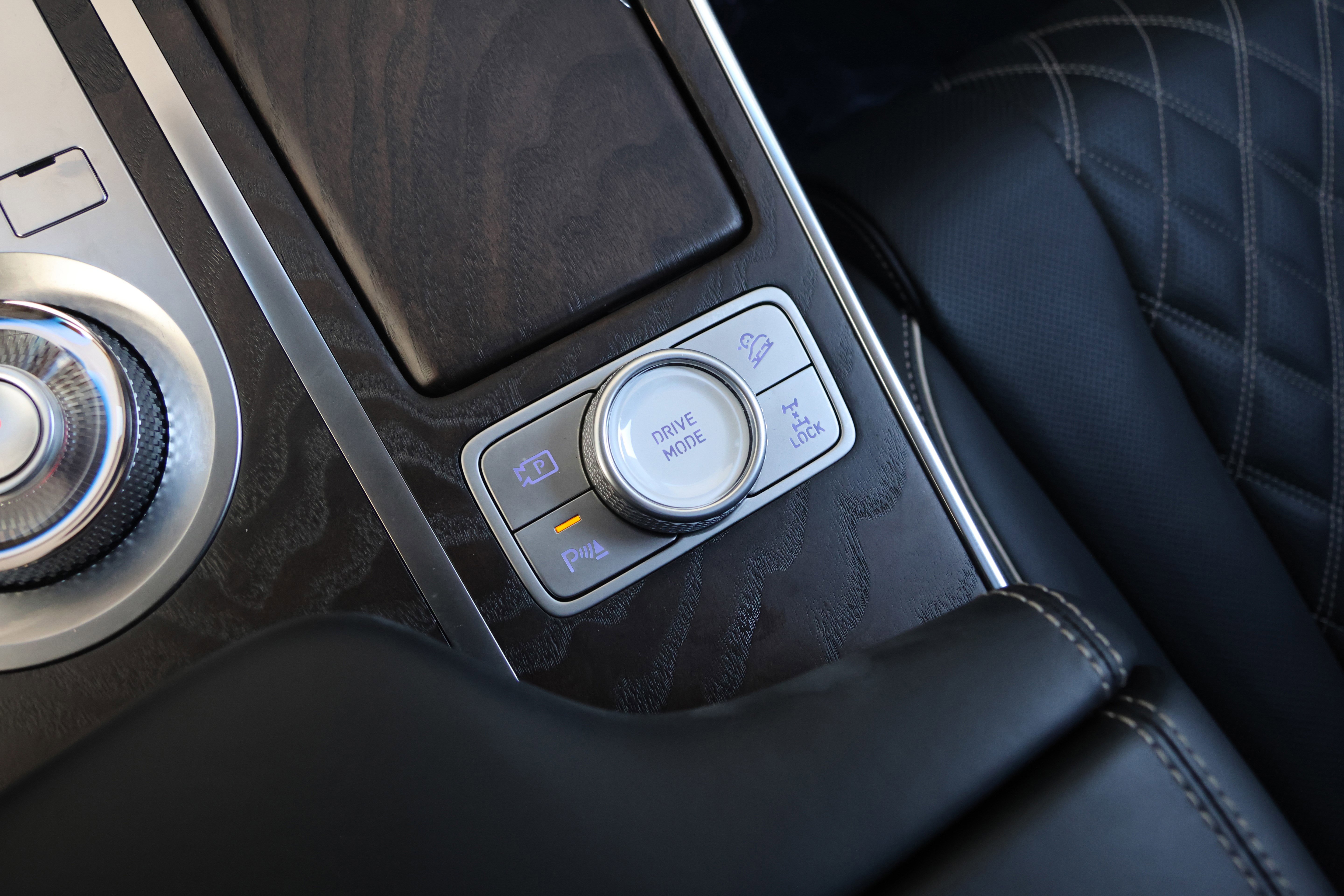 Used 2024 Genesis GV80 3.5T Prestige Signature image 31