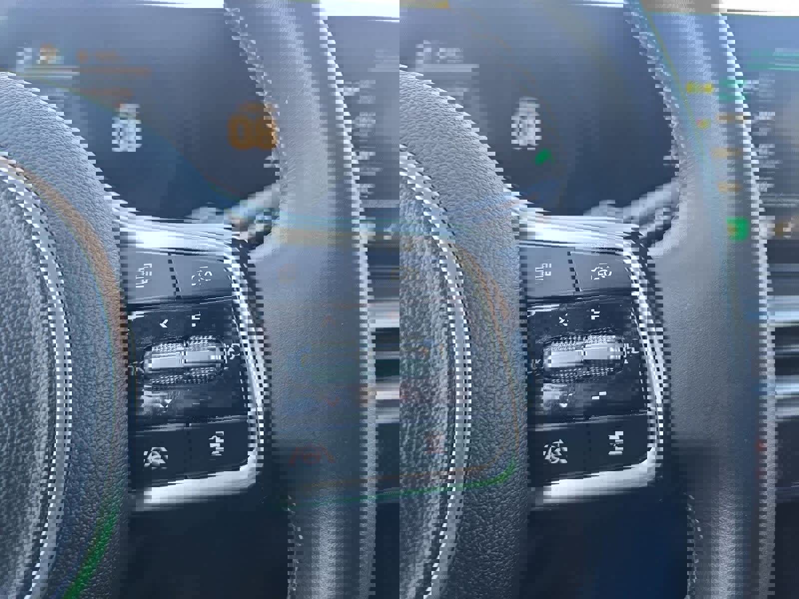 Certified 2024 Kia Sorento S image 23