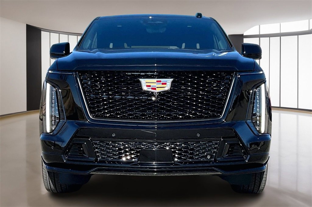 Used 2025 Cadillac Escalade V image 3