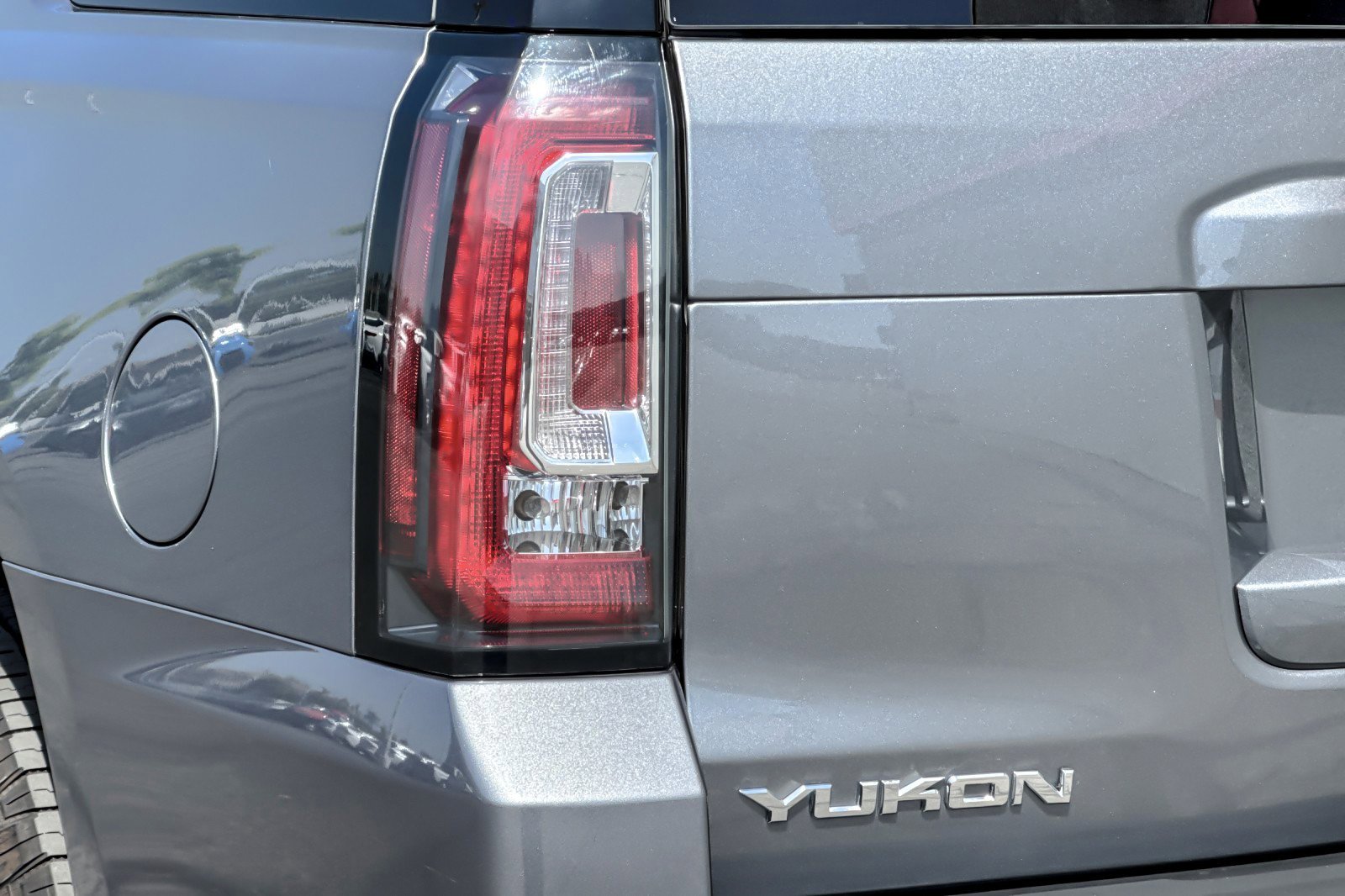 Used 2020 GMC Yukon SLT image 27