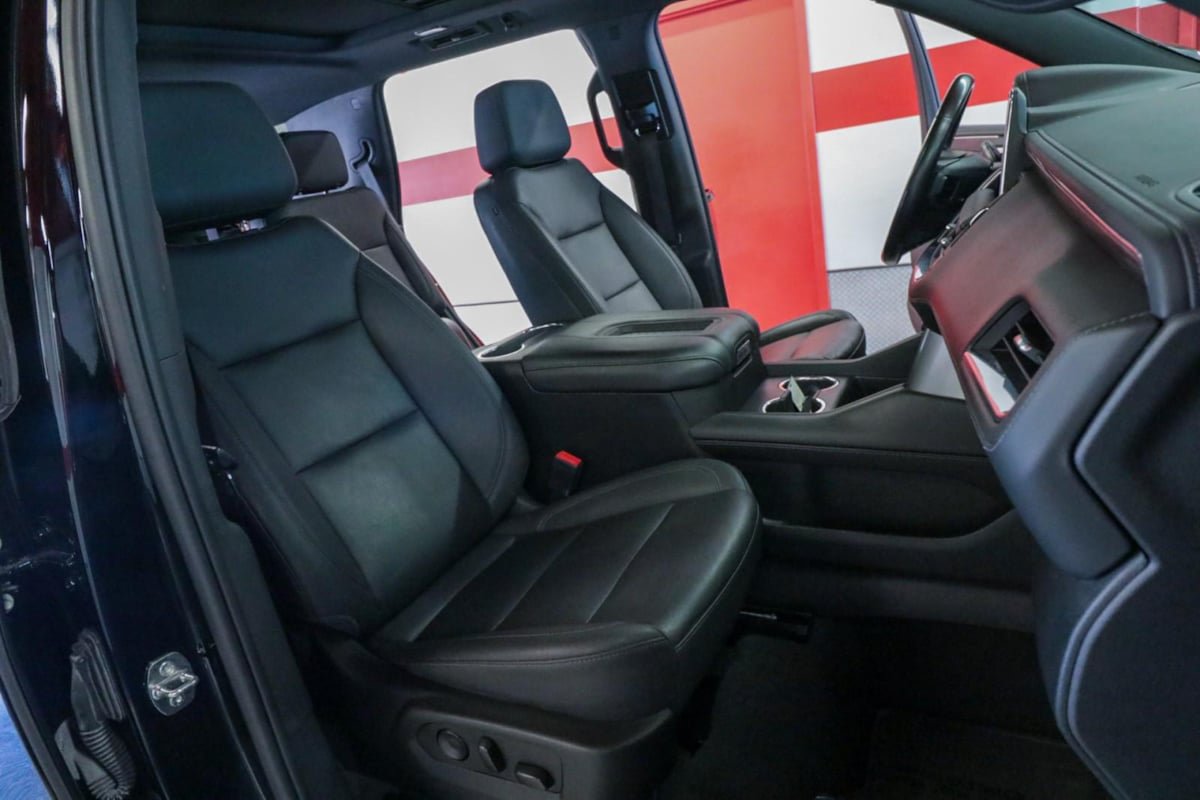 Used 2022 Chevrolet Tahoe LT w/ Luxury Package RWD image 24