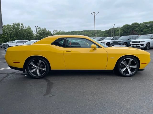 Used 2017 Dodge Challenger R/T Plus RWD image 4