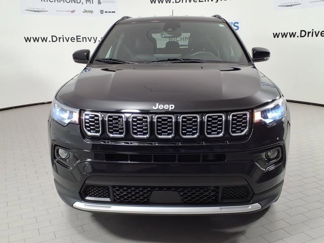 Used 2024 Jeep Compass Limited AWD/4WD image 2